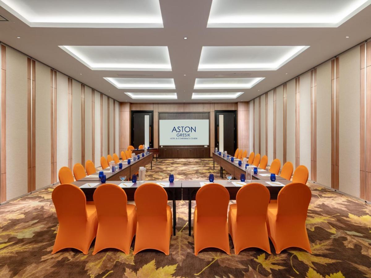 Aston Gresik Hotel & Conference Center Esterno foto